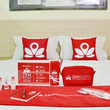 Zen Rooms Rujia Pecenongan Jakarta Exterior photo